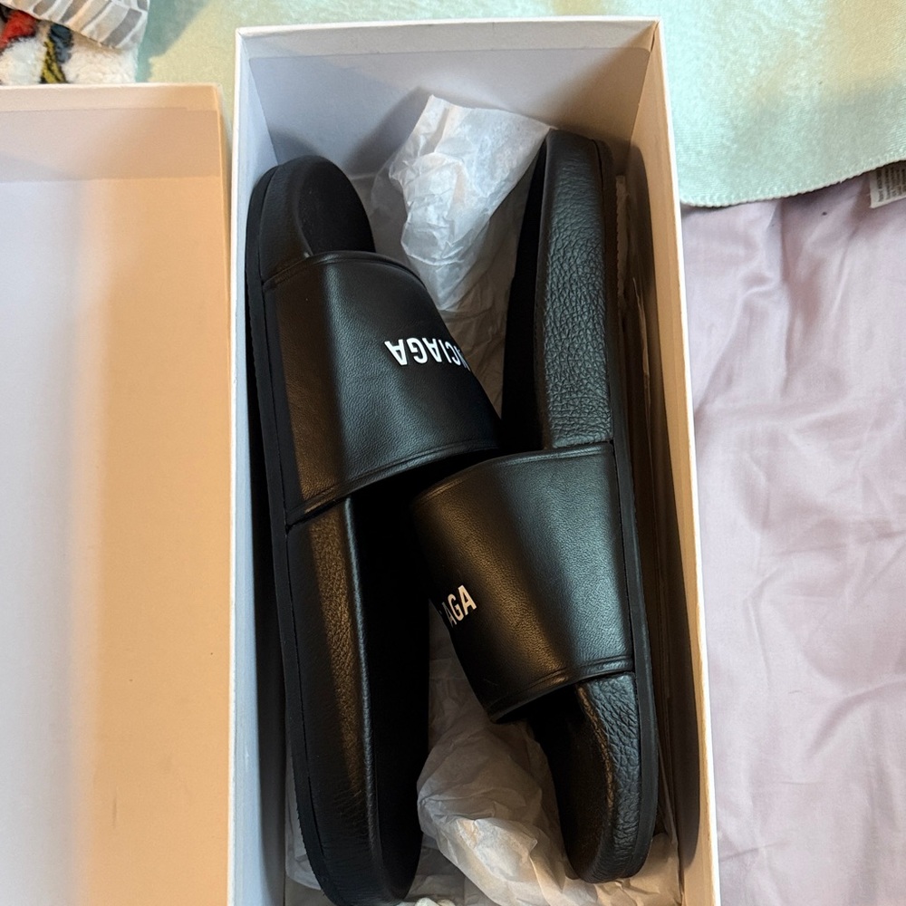 Balenciaga Black Logo Slides - Picture 4 of 5